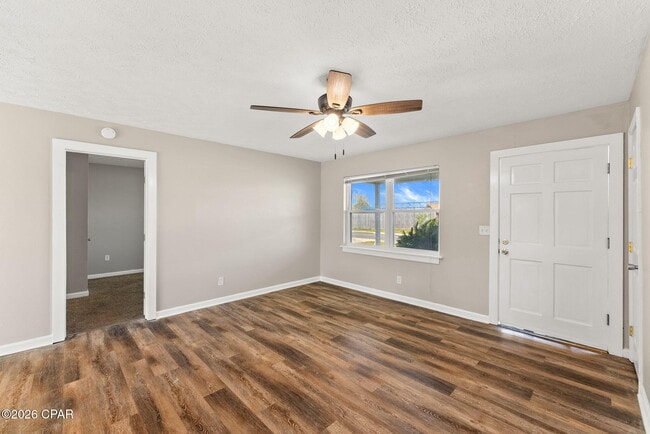 Foto del edificio - 2004 Greenbriar Blvd