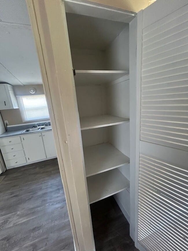 Building Photo - 2-bedroom, 2-bath mobile home