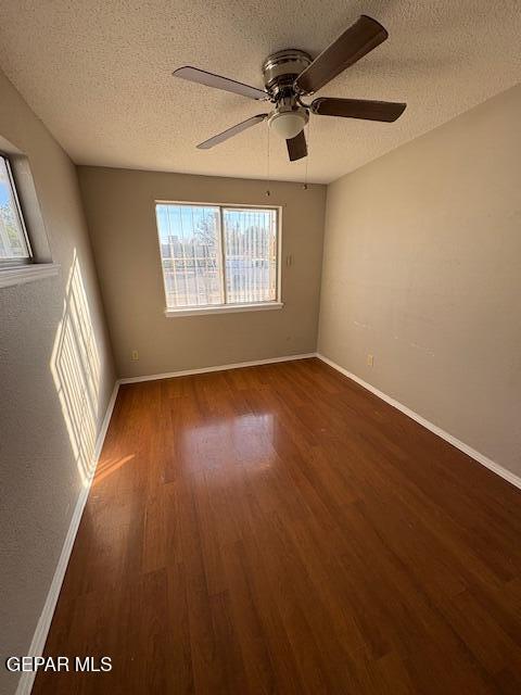 Foto del edificio - 10533 Tareyton St