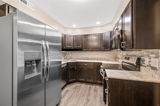 Foto del edificio - 1325 Prospect Village Ln