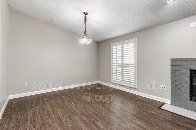 Foto del edificio - 10729 Squires Ct