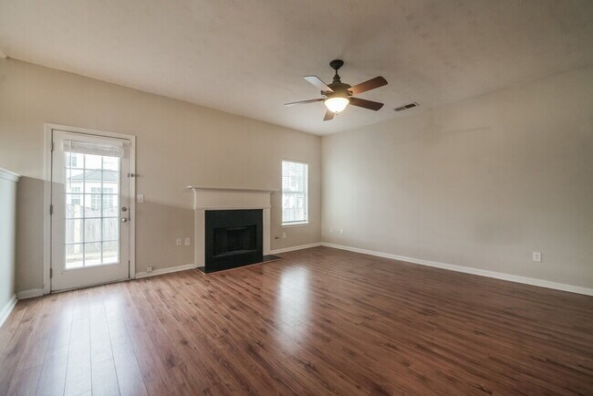Building Photo - 2530 Carolina Ridge
