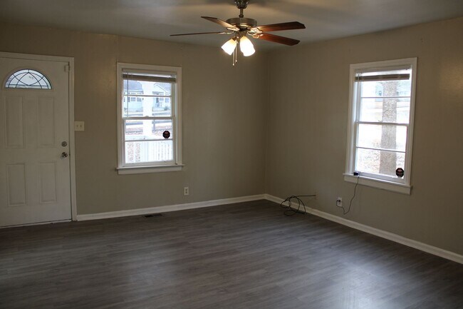 Building Photo - Cozy 3BR in Decatur