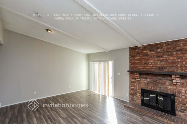 Foto del edificio - 553 Shadowcrest Ln