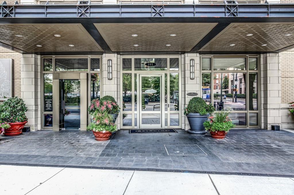 Primary Photo - 565 Peachtree St NE