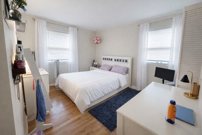 Building Photo - 21355 Sierra Dr