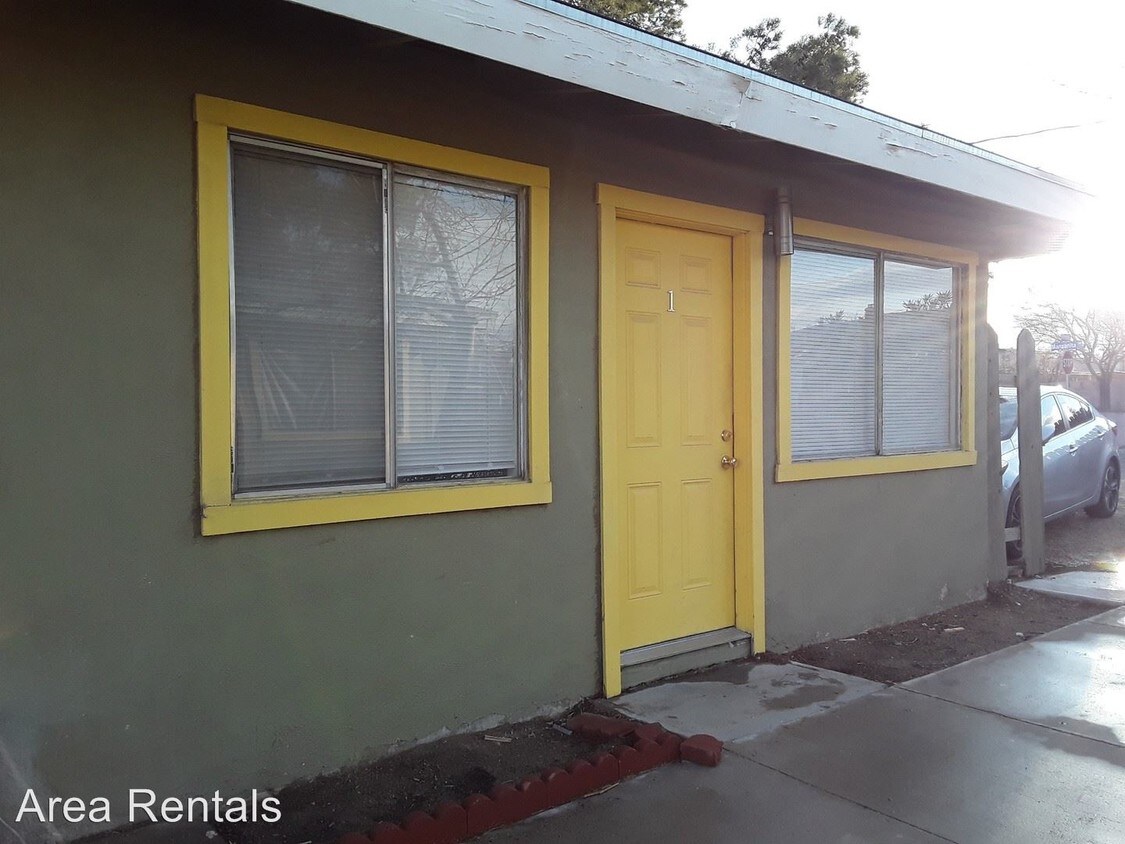651 Armory Rd, Barstow, CA 92311 Room for Rent in Barstow, CA