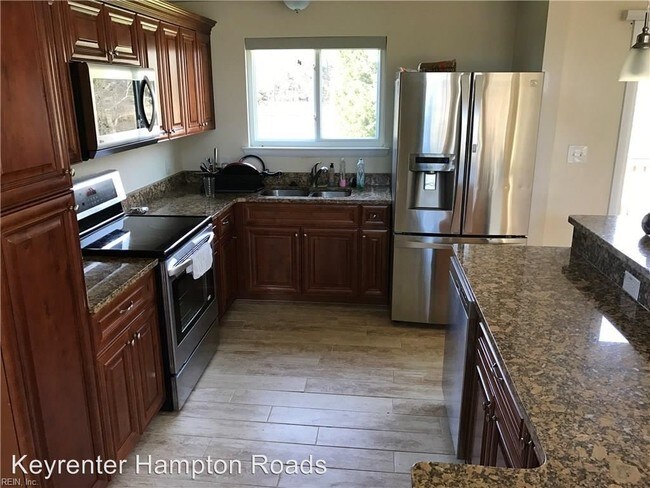 Foto del edificio - 4 br, 3 bath House - 5410 Bayberry Dr