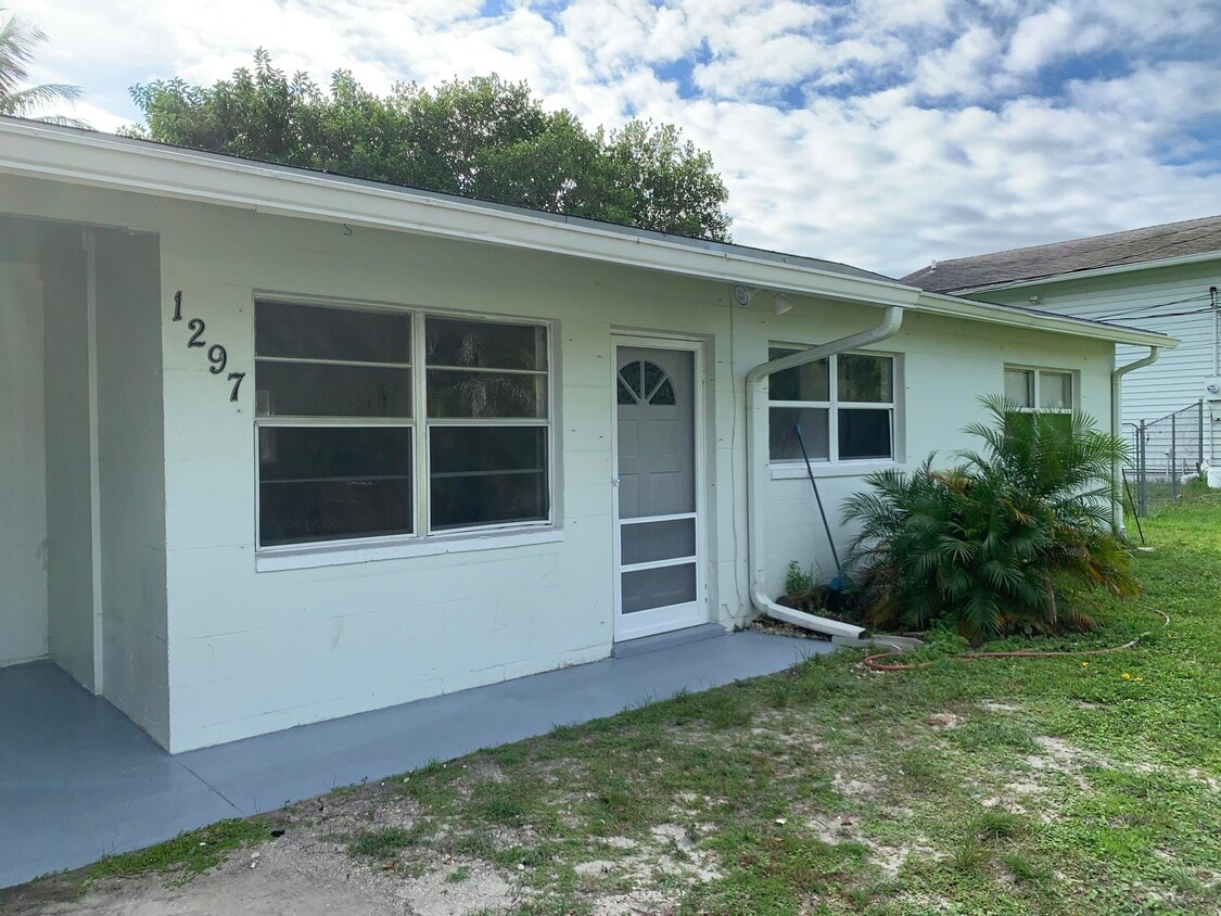 Foto principal - 1297 NW Charlie Green Dr