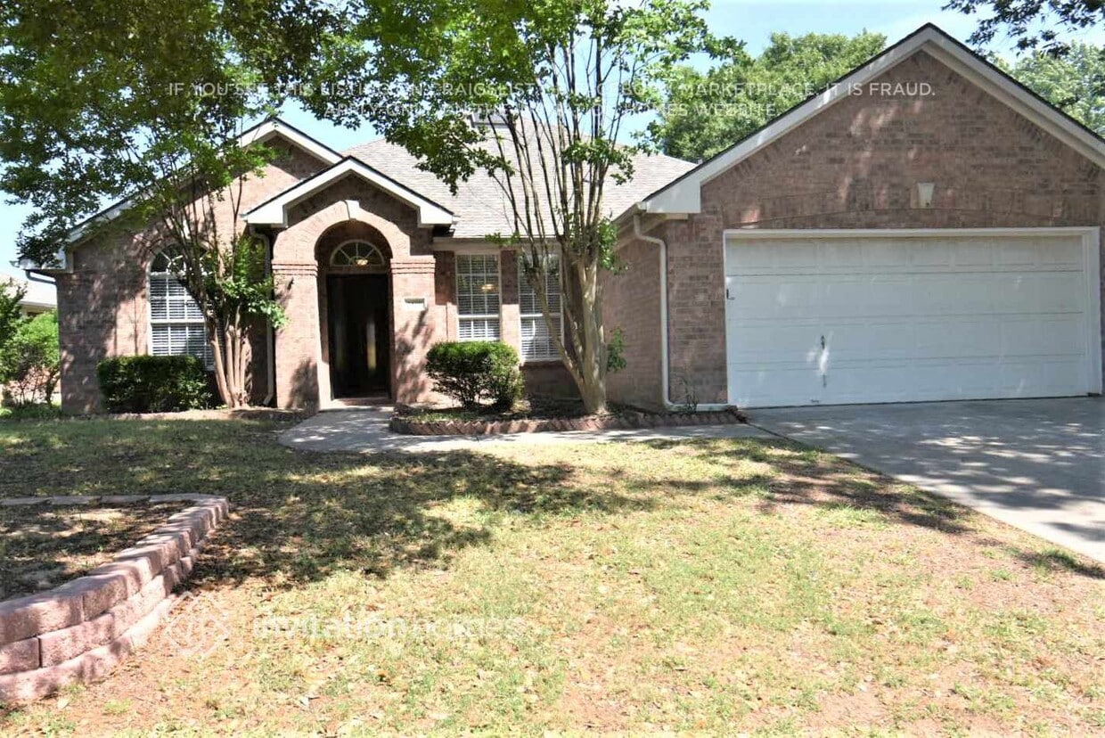 Primary Photo - 2800 Lakeside Dr
