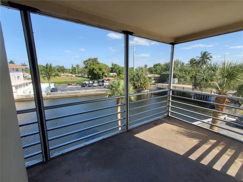 Building Photo - 2741 Taft St