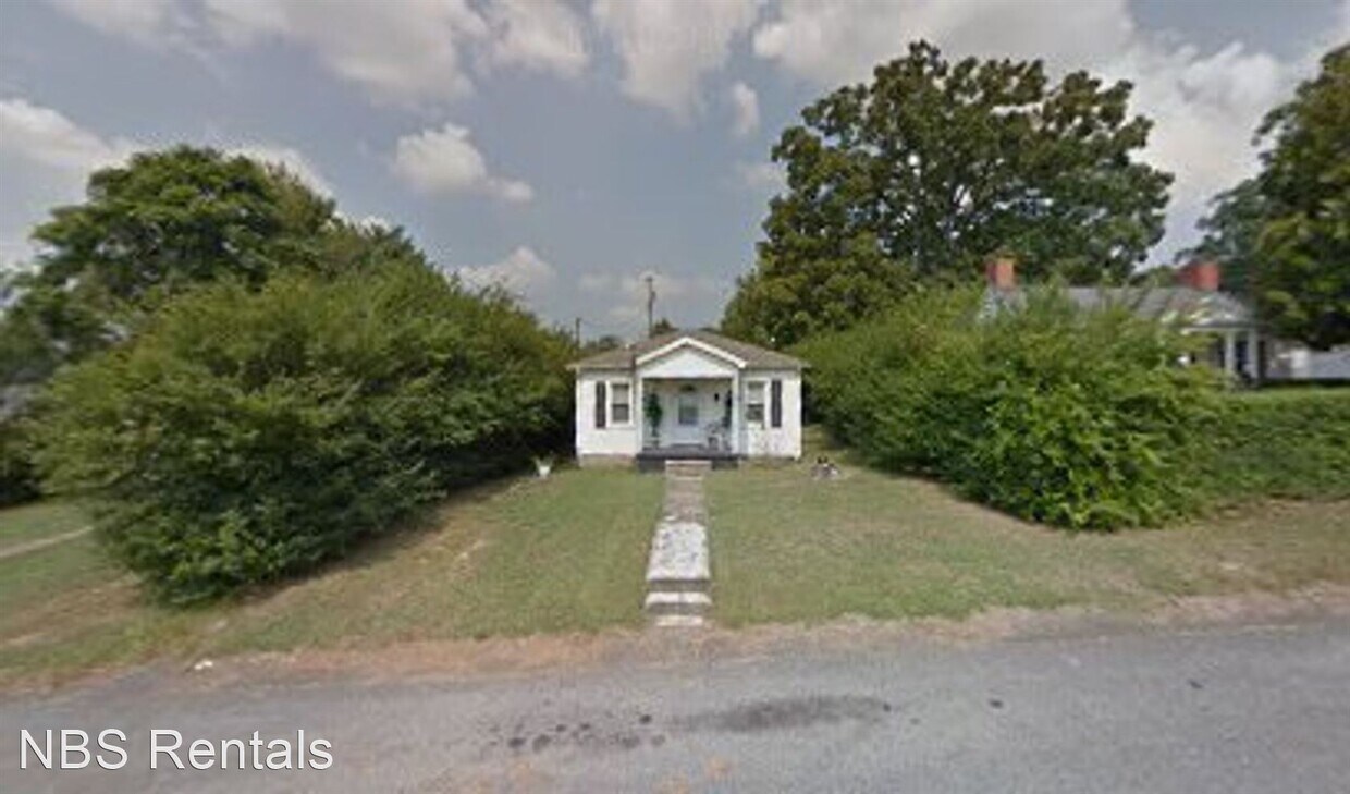 904 Park St, Altavista, VA 24517 House Rental in Altavista, VA