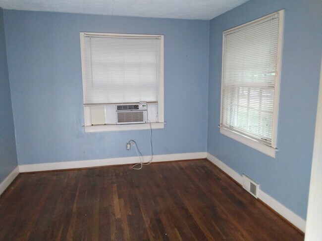 Building Photo - 531 Rosemont Gdn