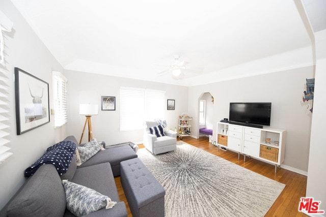 Building Photo - 424 N Orange Grove Ave