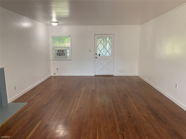 Building Photo - 1 br, 1 bath 4plex - 815 19th Street A