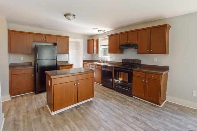 Foto del edificio - 4144 Fitzpatrick Blvd