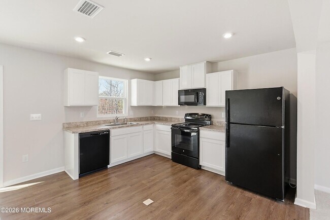 Foto del edificio - 604 Cyprus Ct