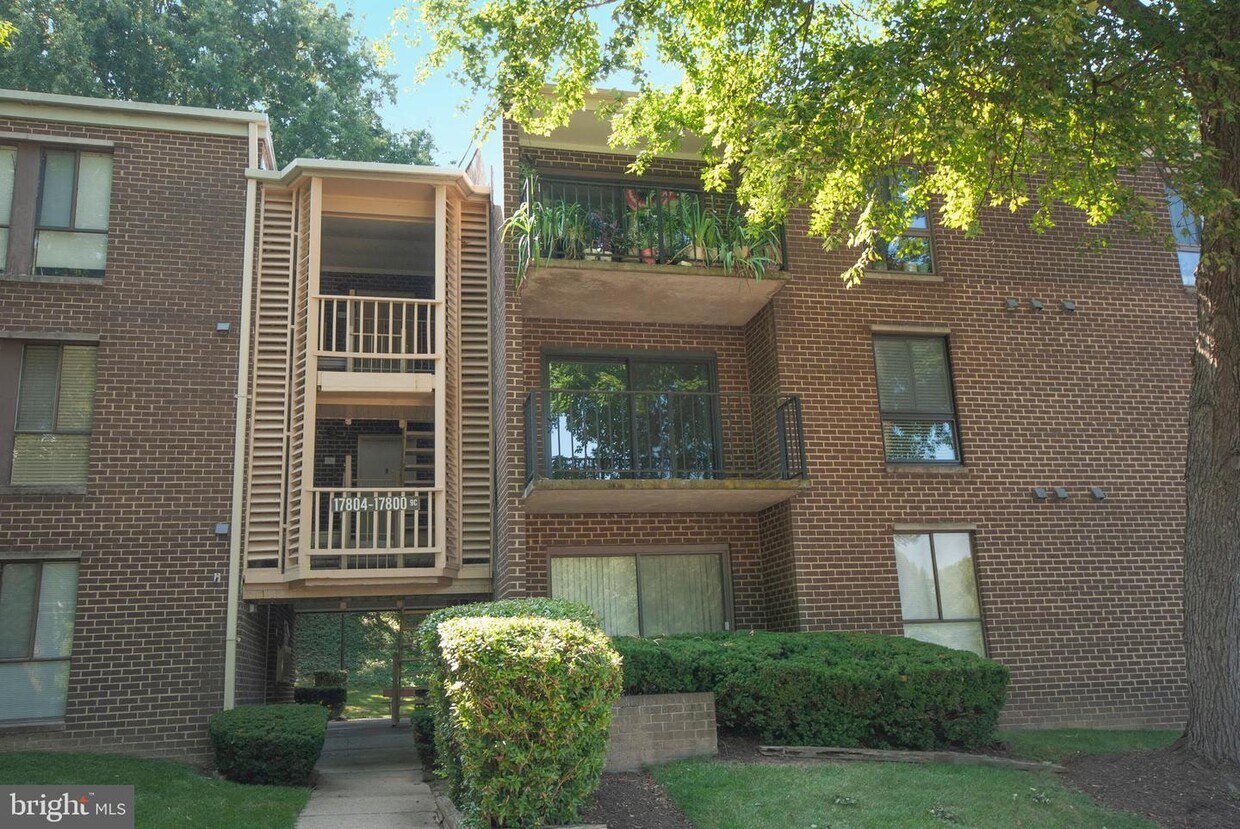 Primary Photo - 17804 Buehler Rd