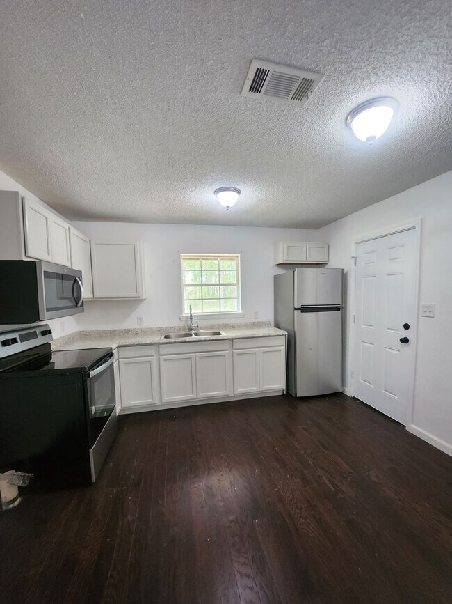 Building Photo - 6859 Sage Brush Lane