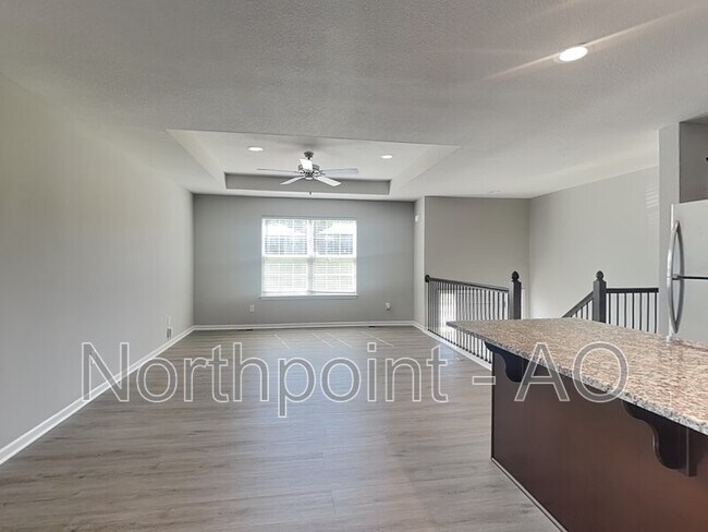 Foto del edificio - 210 Ramblewood Dr