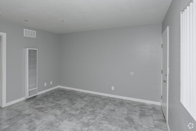 1BR, 1BA - 465SF - Living Room - Santa Ana Birch Apartments