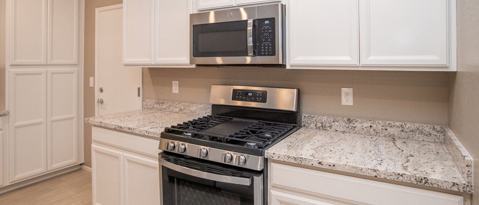 Foto del edificio - 9 Alamere Falls Dr