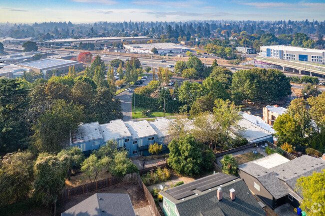 Aerial Photo - Hillside Terrace Condominiums