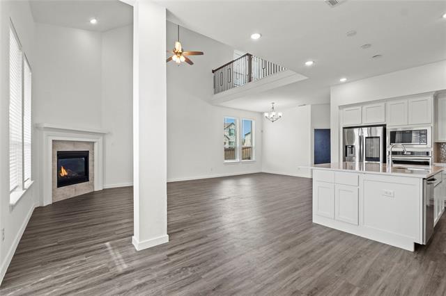 Building Photo - 1805 Lockhart Dr