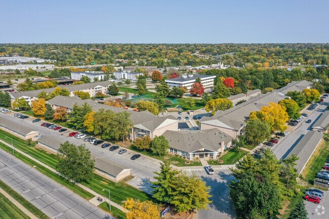 Cambridge Court Apartments West Des Moines IA Apartments com Cambridge Court Apartments West Des Moines IA Apartments com