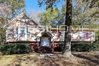 Building Photo - 1028 Independence Ct