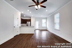 Foto del edificio - 10310 Lynwood Branch
