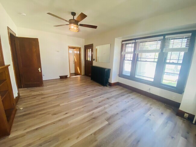 Foto del edificio - 509 E Davenport St