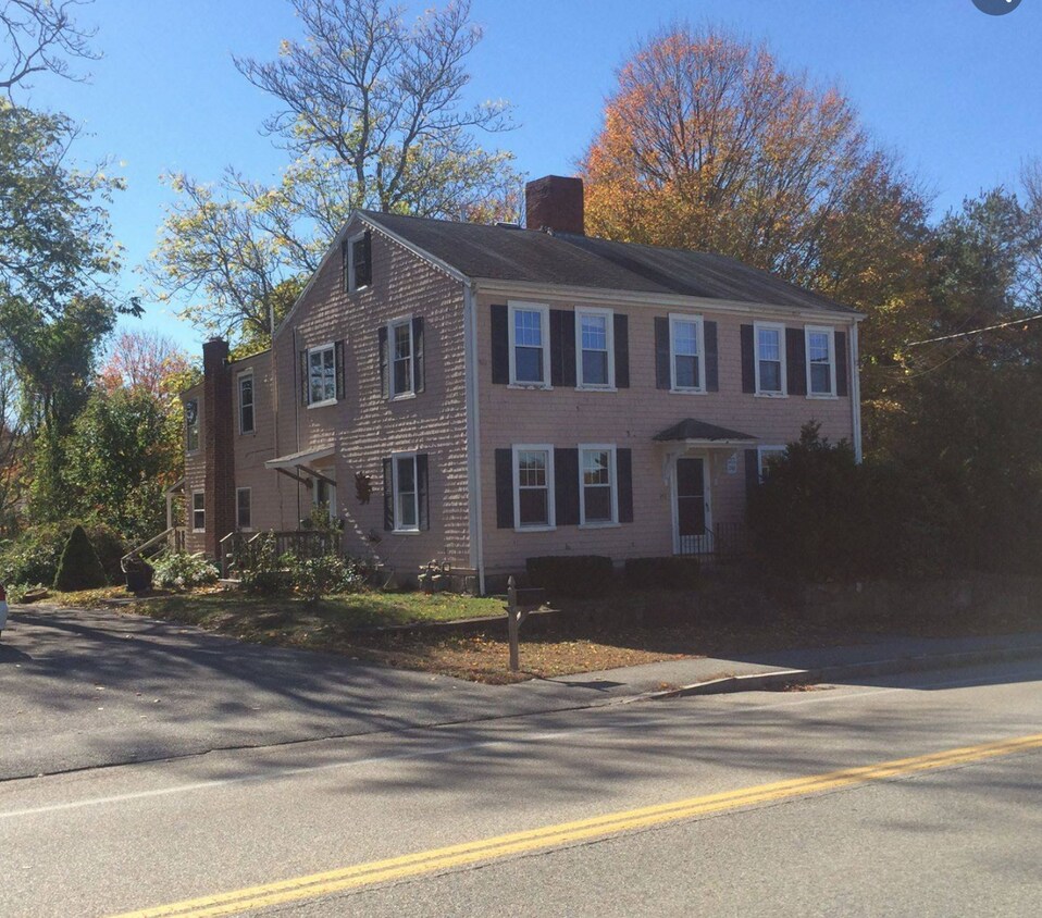 351 N Main St Unit 1, Sharon, MA 02067 Apartments in Sharon, MA