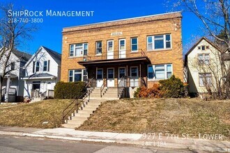 Building Photo - 927 E 7th St
