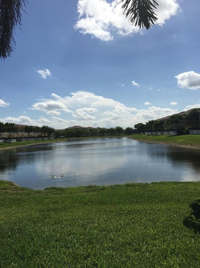 Foto del edificio - 10803 NW 83rd St