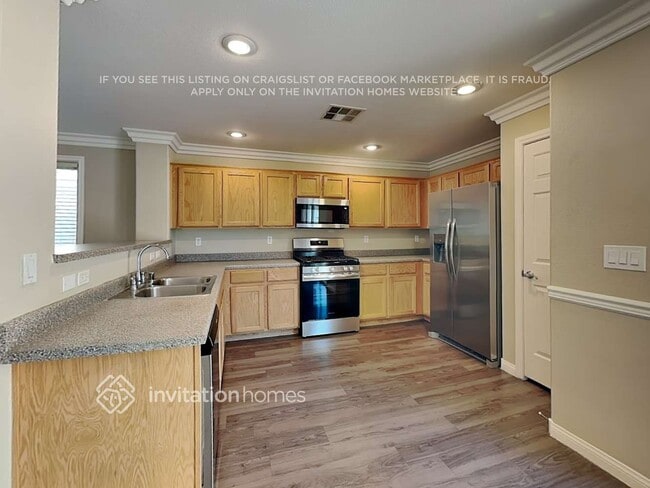 Foto del edificio - 6332 Blue Twilight Ct