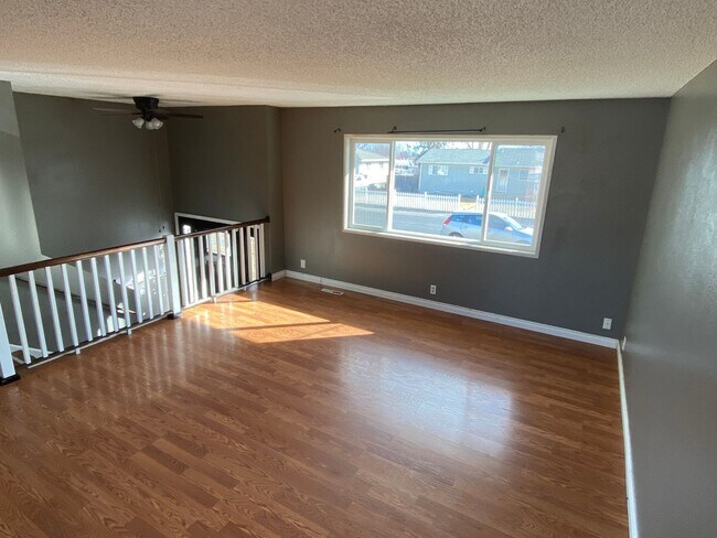 Foto del edificio - 4-bedroom / 2 bath Home located in a Heights area in Clarkston, WA