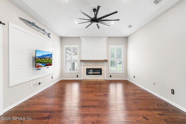 Building Photo - 4032 Lonicera Loop
