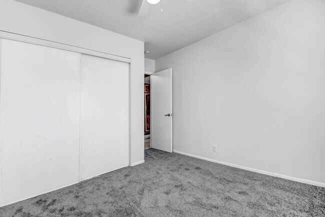 Building Photo - Single Level 2 bedroom 1 bath ADU for leas...