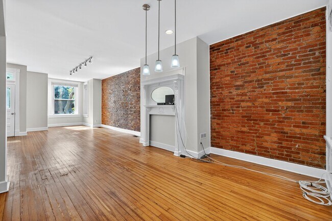 Foto del edificio - 1427 Monroe St NW