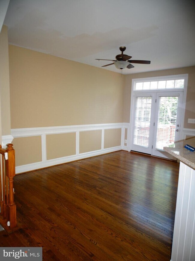 Building Photo - 10604 Ashford Way