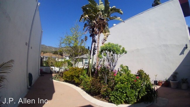 Foto del edificio - 631 E Orange Grove Ave