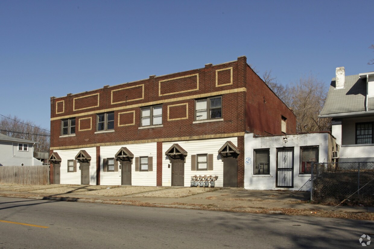 Primary Photo - 4305 Market St