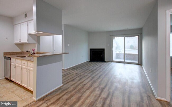 Foto del edificio - 5351 Smooth Meadow Way