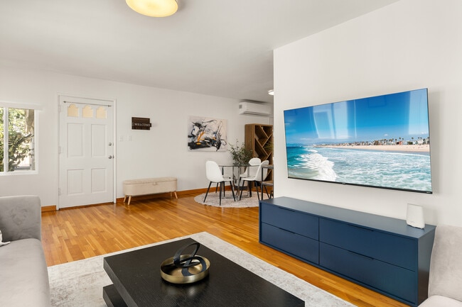 Building Photo - 1169 Amherst Ave