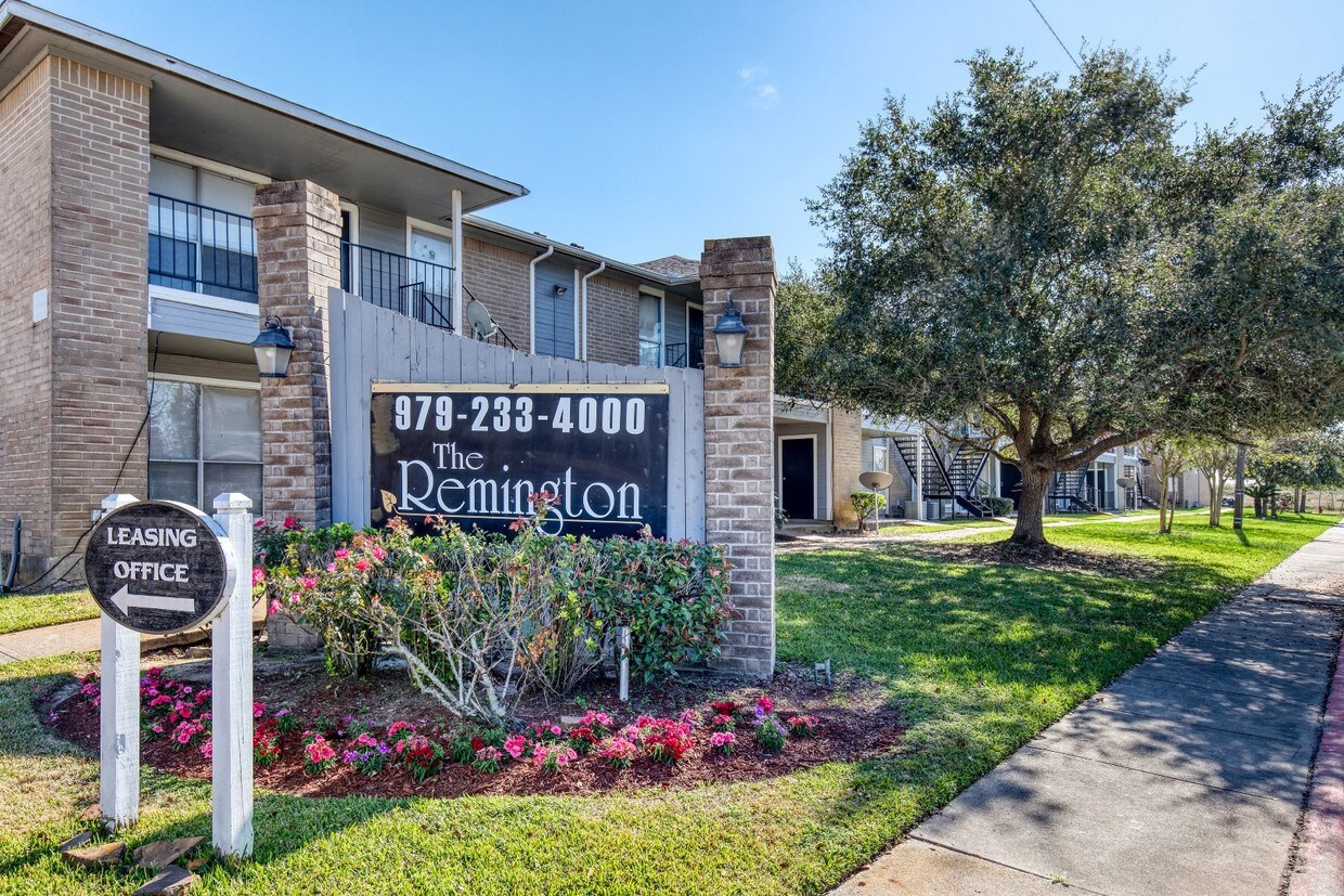 the remington apartments freeport tx apartments com