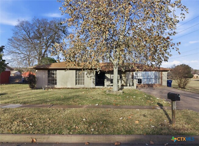 Foto del edificio - 610 Creek St