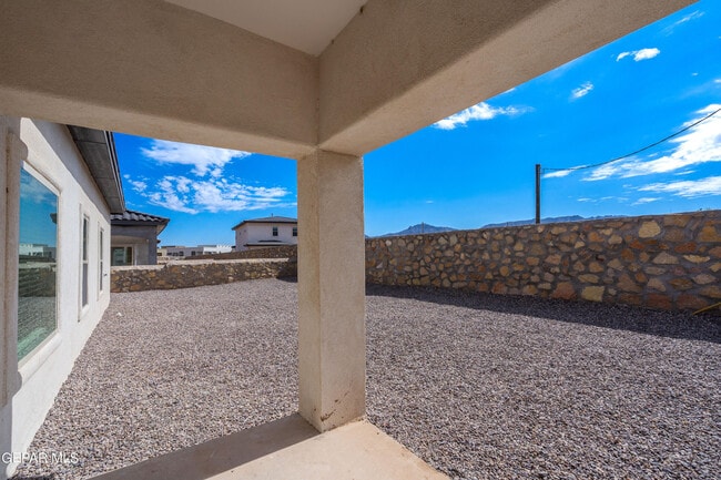 Building Photo - 2756 San Gabriel Dr