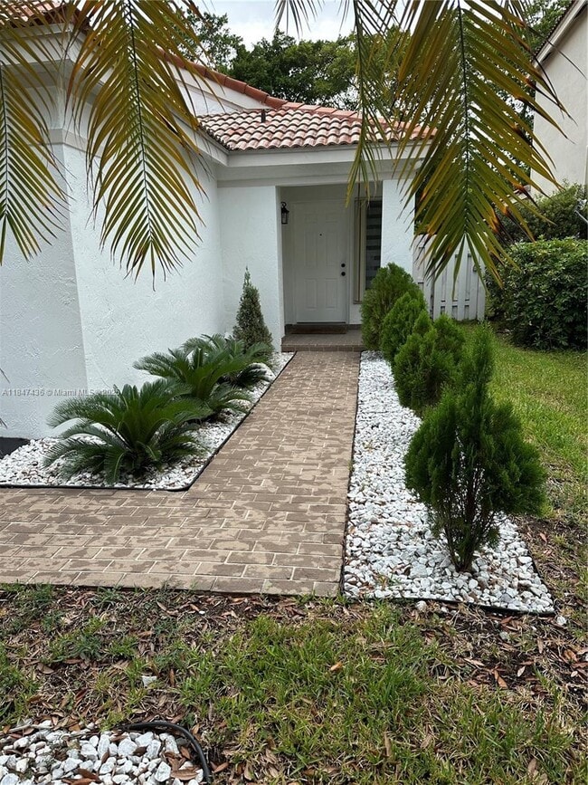 Building Photo - 591 Talavera Rd