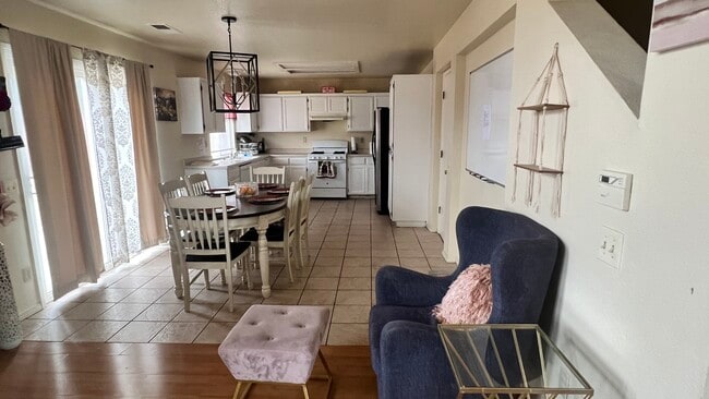 Building Photo - 1836 Torrey Pines Ct